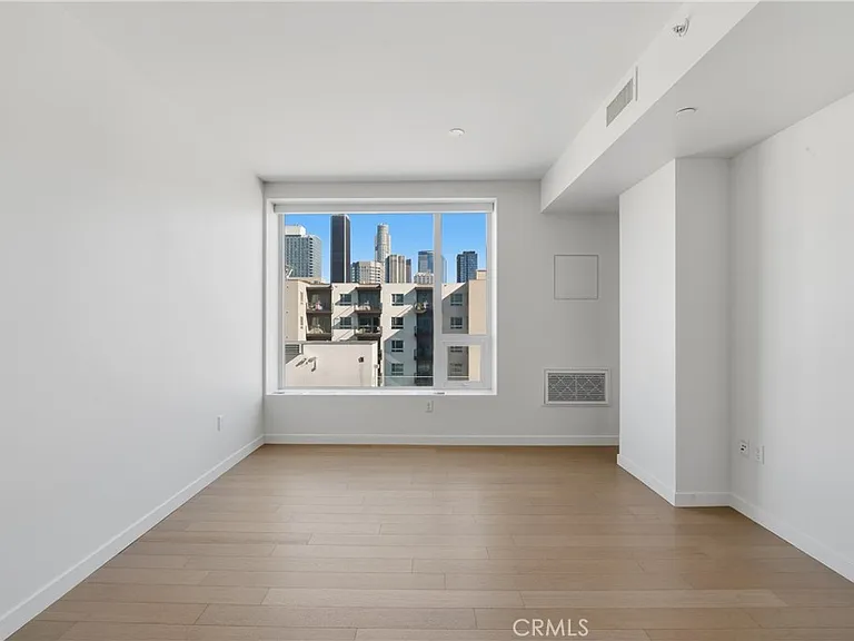 1050 S Grand Ave #708 — Photo 12