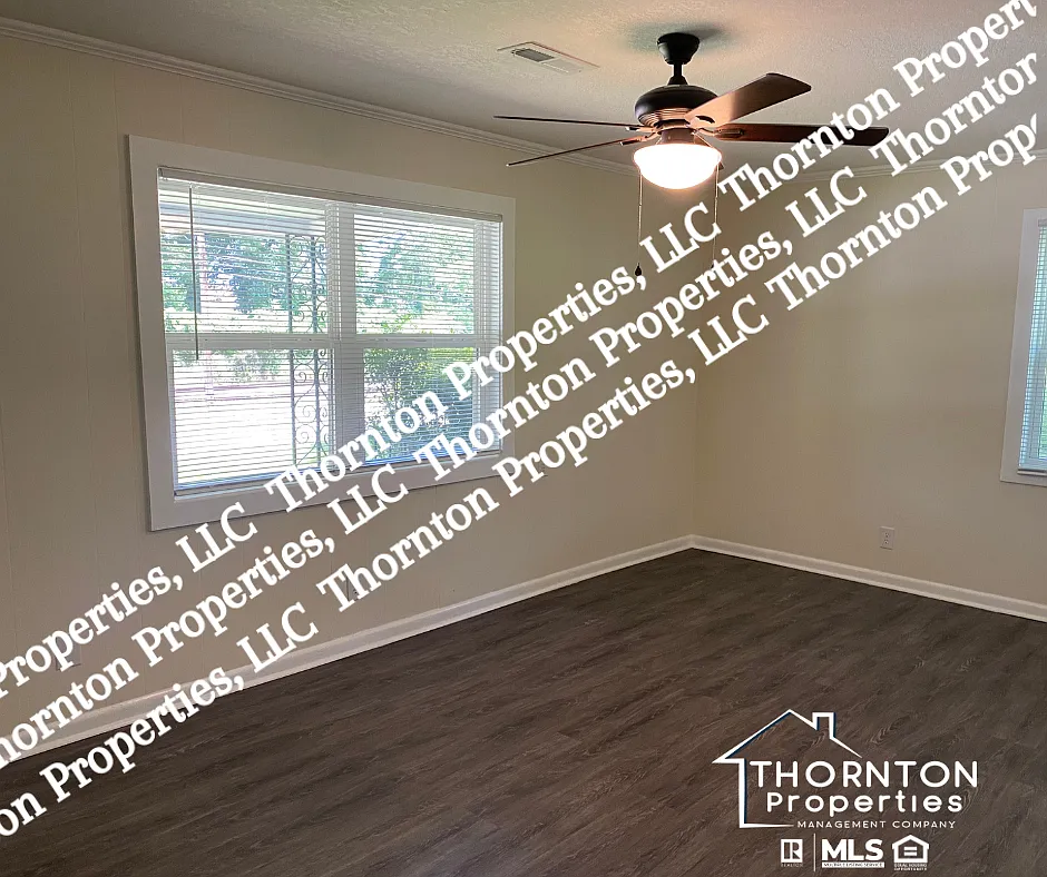 3 bed, 1000 sqft, $1,150 — Photo 4