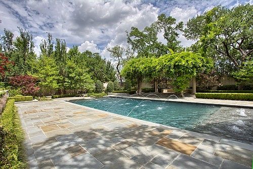 3rd image of 1 Abbey Woods Ln