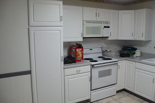 5th image of 712 Greenwich Dr