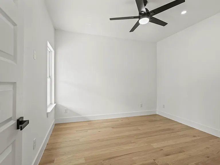 3424 Ladd St — Photo 16