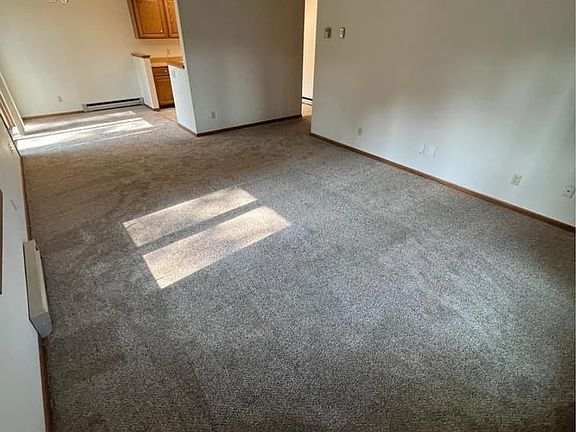 5th image of 642-648 44th Ave S #644