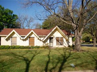 1225 Princess Ln, Hurst, TX 76053