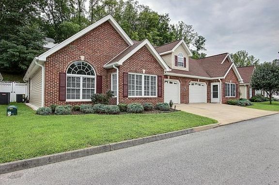 4th image of 3842 Oakley Pl #3842