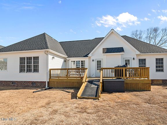 5th image of 2142 Winder Drive