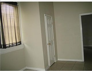 5th image of 1412 Louisa St