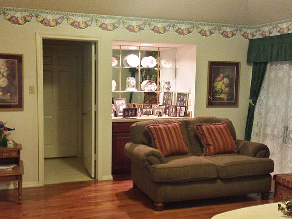 4th image of 2341 Lancecrest Dr