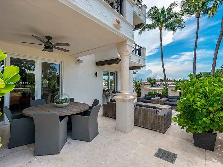 2514 Fisher Island Dr #6104 — Photo 35