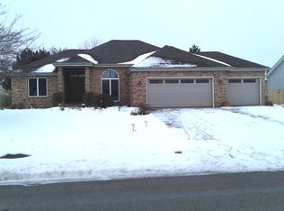 802 Dover Way, Shorewood, IL