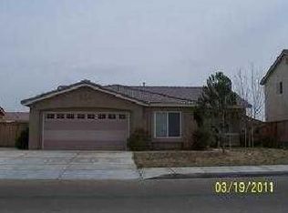 13679 Cobalt Rd, Victorville, CA 92392