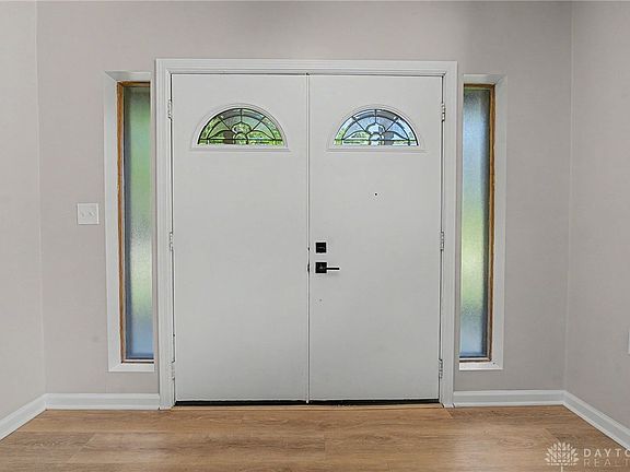 3rd image of 3757 Highmont St