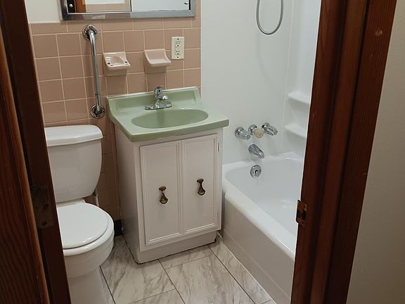 4th image of 4597 Healy Dr