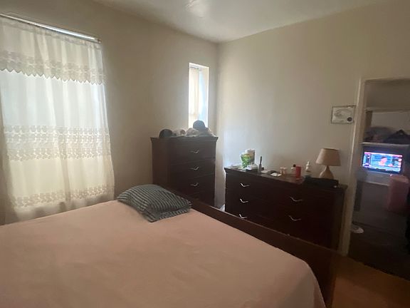 3rd image of 240 W 111th St APT 6C