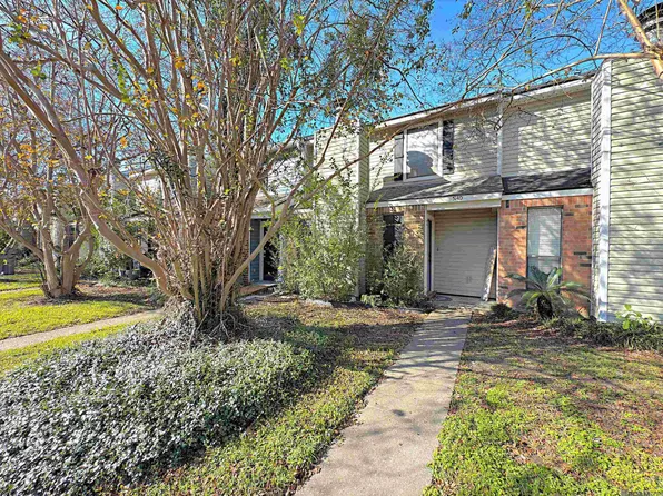 5140 Sleepy Hollow Dr, Baton Rouge, LA 70817