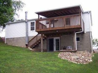 2660 Princeton St, Lower Burrell, PA 15068