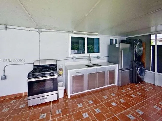 3030 SW 96th Ave — Photo 10
