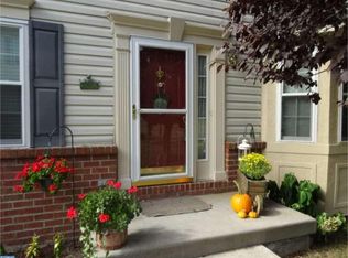 325 Manor Rd, Harleysville, PA 19438