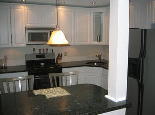 49 Hemlock Ct, Hamilton, NJ 08619