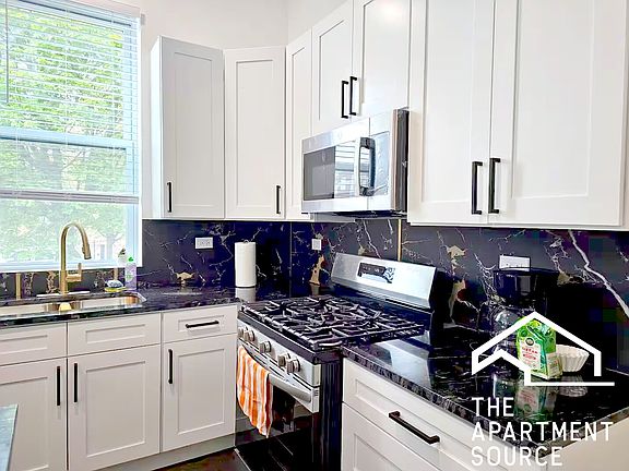 2nd image of 2937 W Jackson Blvd #1