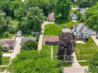 1303 Kirkwood Ave, Iowa City, IA 52240