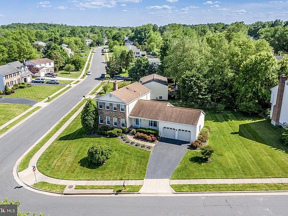 2nd image of 15201 Bicentennial Ct