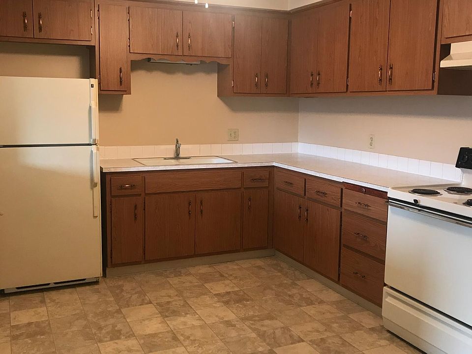 Large eat-in kitchen