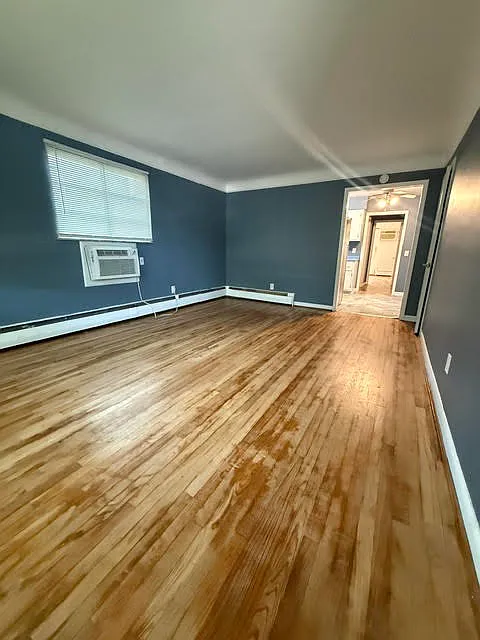 1928 Sutton Road - 4 — Photo 2