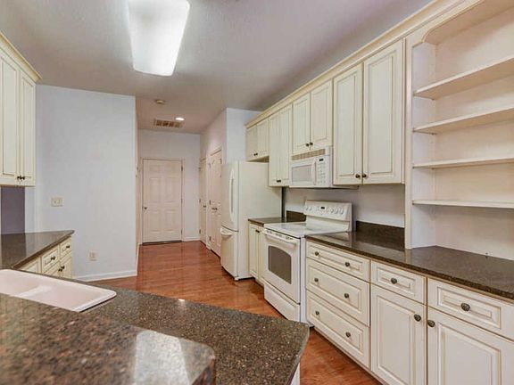 5th image of 1518 Graybrook Ln