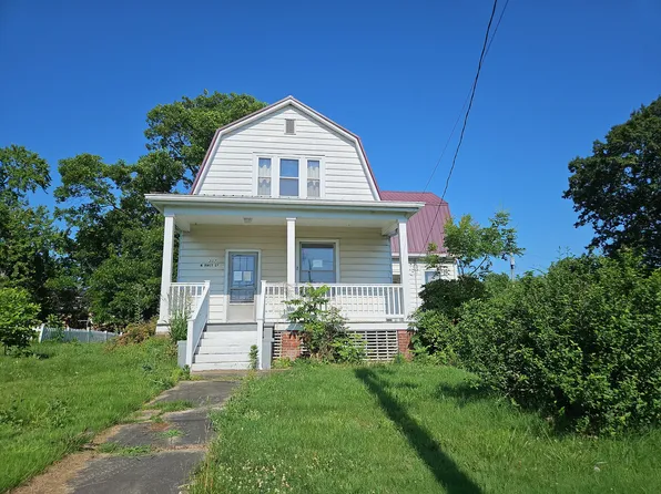307 N 1st St, Enfield, IL 62835