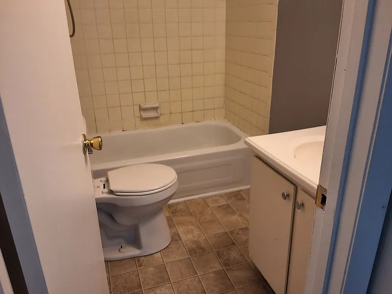 1178 Lois Ln — Photo 12