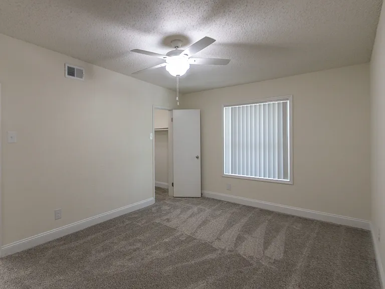 Princeton Court — Photo 73