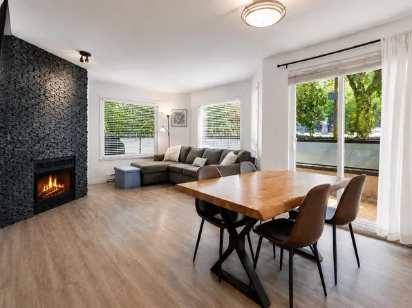 175 W 4th St #101, North Vancouver, BC V7M 1H6