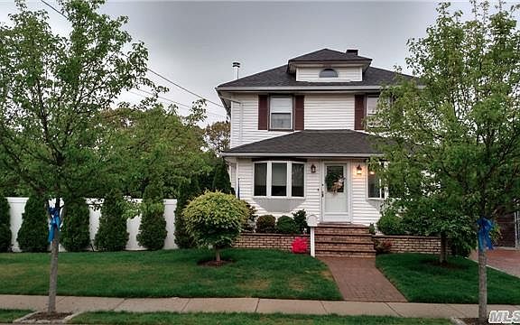 2nd image of 2449 Grand Ave