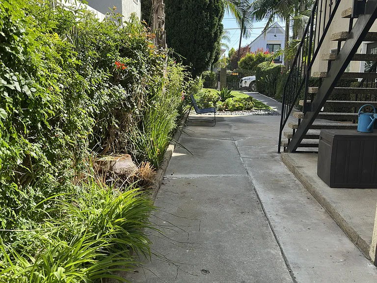 204 16th Pl #C — Photo 22