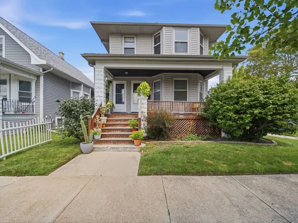 5802 W Grace St, Chicago, IL 60634
