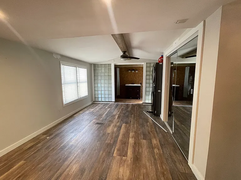 2125 Montford Ave — Photo 3