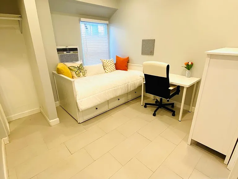 2924 Van Buren Pl — Photo 19