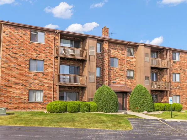 15805 Peggy Ln APT 11, Oak Forest, IL 60452