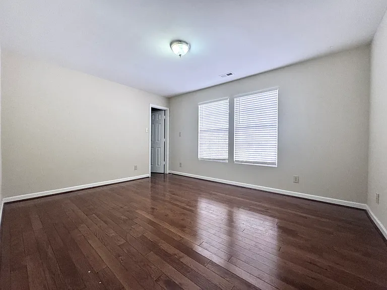 5544 Hammermill Dr — Photo 20