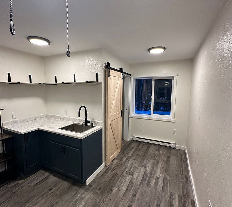 2nd image of 2355 Aster Dr #2