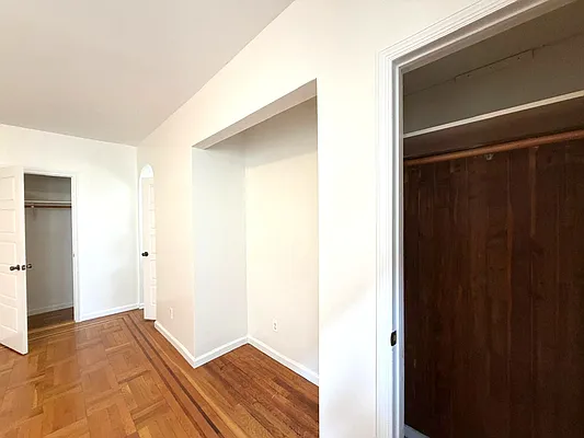 Bedroom, photo 2