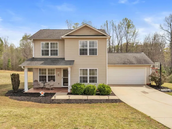 117 Albus Dr, Wellford, SC 29385