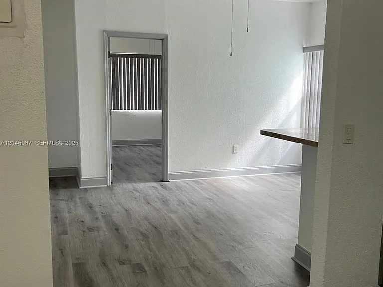 1322 SW 7th St #8 — Photo 12