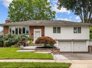 1 Cortland Avenue, Jericho, NY 11753