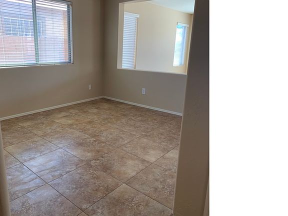 5th image of 1459 E Holiday Dr