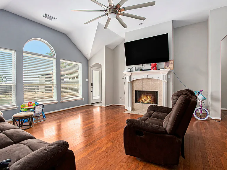 5741 Emerald Brook Ln — Photo 11