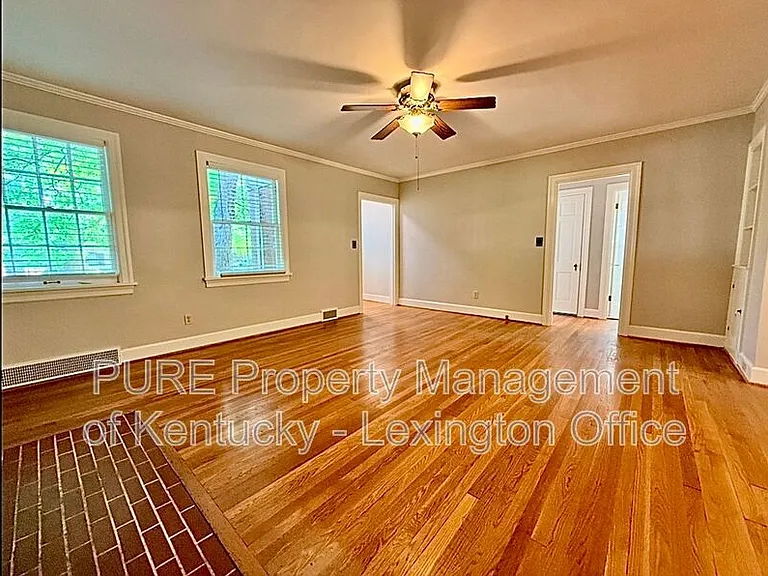 484 Hart Rd — Photo 7