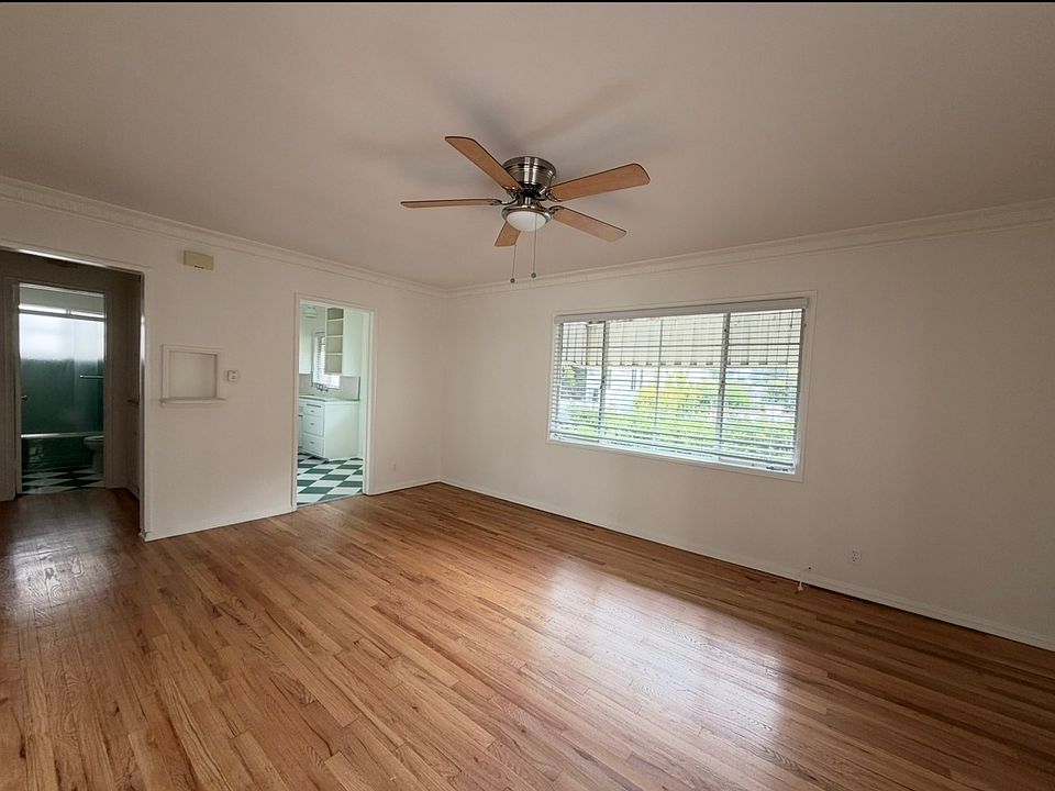 1st image of 130 1/2 S Wetherly Dr #130-1/2