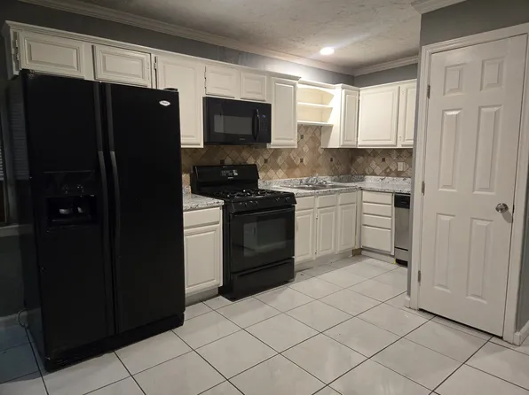 1717 Magnolia Dr, Mesquite, TX 75149