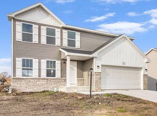 1733 Stoneham Dr, Mishawaka, IN 46544